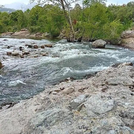 Clos A Malypense Chez Mr Montamat * Galan