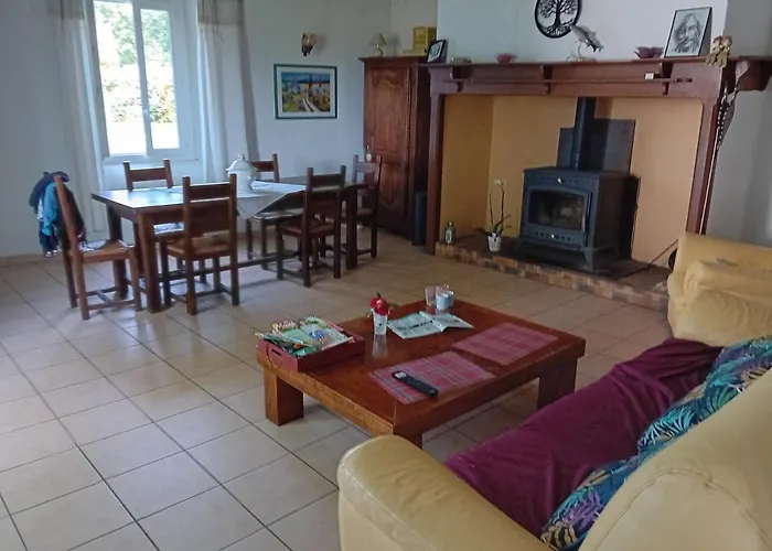 Alloggio in famiglia Clos A Malypense Chez Mr Montamat Galan