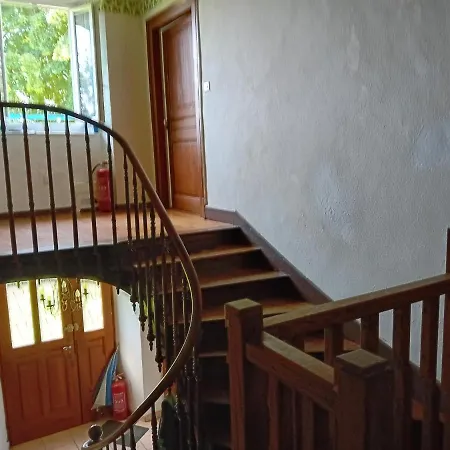 Clos A Malypense Chez Mr Montamat *